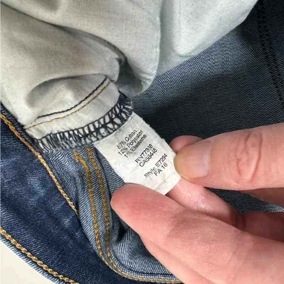 J. Crew Patriotic Wash Cropped Raw Hem Skinny Jeans Size 28 / 30 - Picture 3 of 9